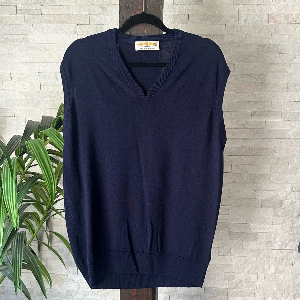 James Pringle Weavers Navy Blue New Wool Lambswool Vest Size L